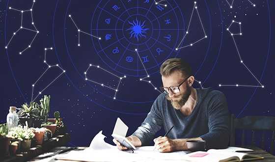 Мужчина-Рыбы может познать успех в сфере эзотерики, астрологии, хиромантии