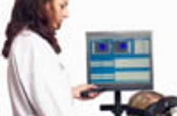 Нарушения вестибулярной системы, которые зовутся вестибулярным синдромом, как правило, сопровождаются дискомфортом: кружится голова, сознание туманится, человеку кажется, что он движется или сейчас упадёт, хотя в это время он может находиться в лежачем по