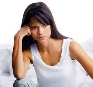 Девушка в задумчивости