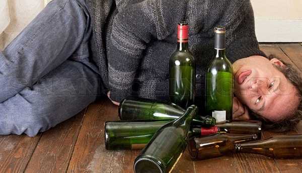 Мужчина в состоянии алкогольной интоксикации