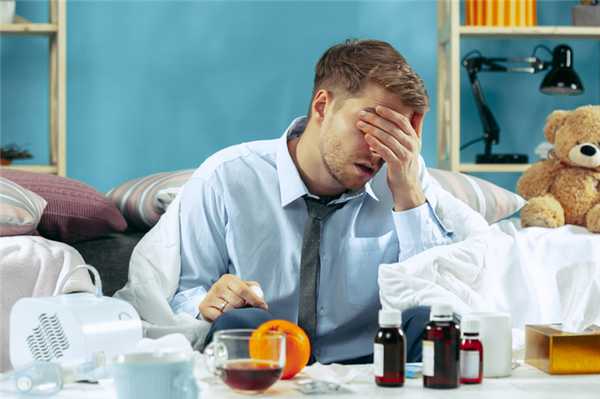 You are currently viewing Побочные эффекты при приеме нестероидных противовоспалительных лекарств — чем они опасны?