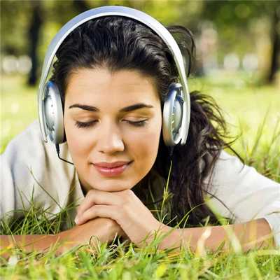 Музыка и другие звуки против тиннитуса