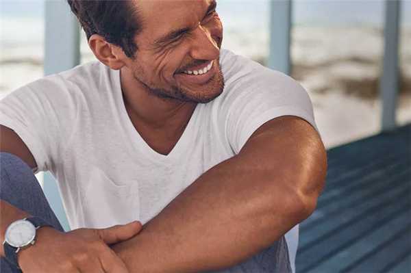 Нужно ли брить подмышки мужчинам?