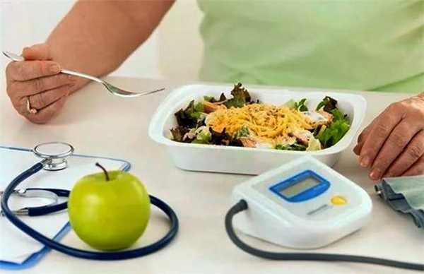 Правильное питание в пансионате для пожилых людей и инвалидов