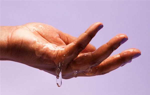 смазка на руке